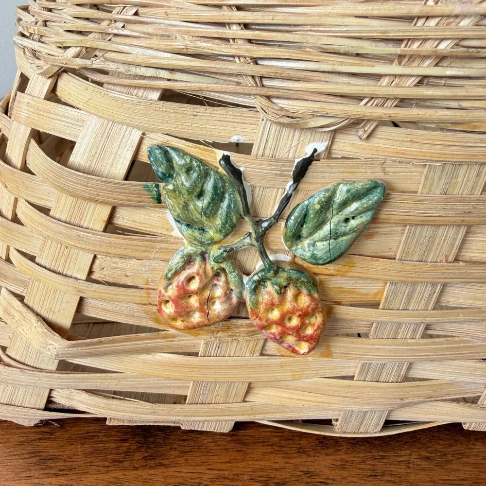 Vintage Woven Wood Splint Strawberry Basket Farmhouse Decor with Handle